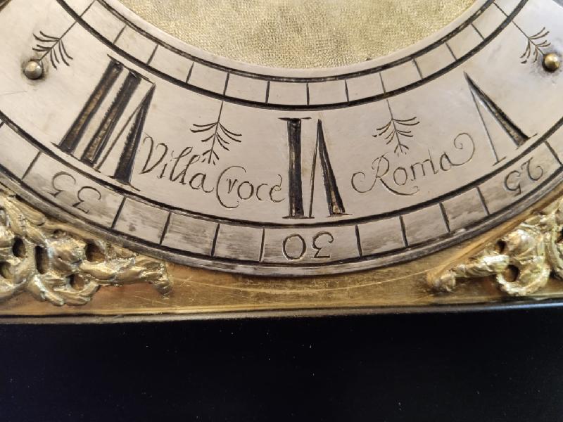 STAROŽITNÉ HODINY - Villa Croce Roma - Obrázek 4