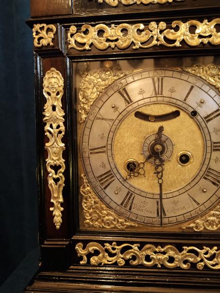 STAROŽITNÉ HODINY - Villa Croce Roma - Obrázek 10