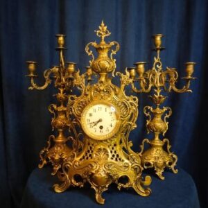 STAROŽITNÉ, BRONZOVÉ HODINY